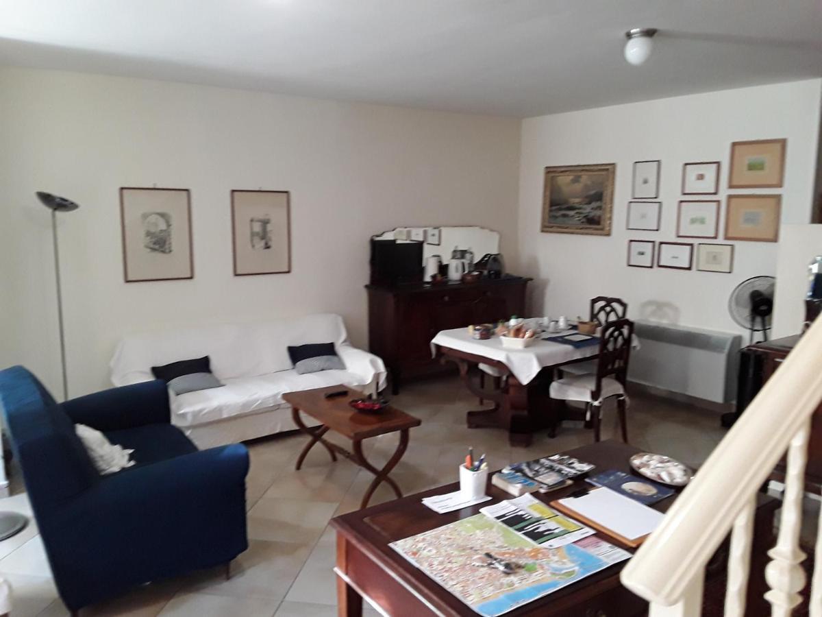 Casa Conte Bed & Breakfast Terracina Luaran gambar